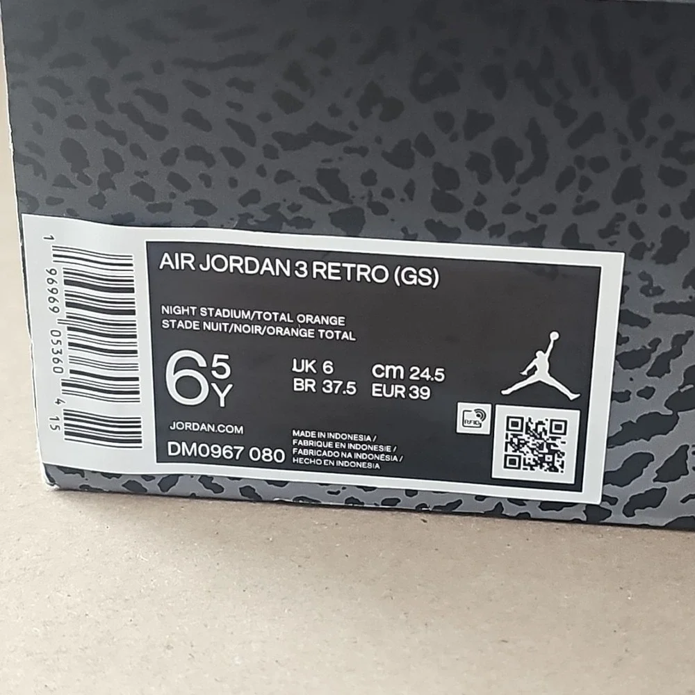 Nike Air Jordan Retro 3 Shoes Fear Pack Grey Orange OG DM0967-080 Mens Size 6.5Y